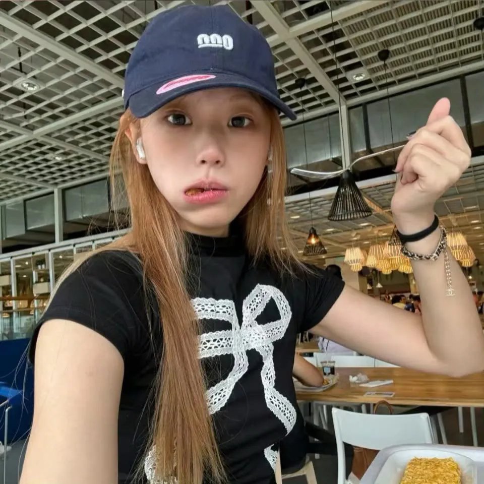 三个蓝月亮